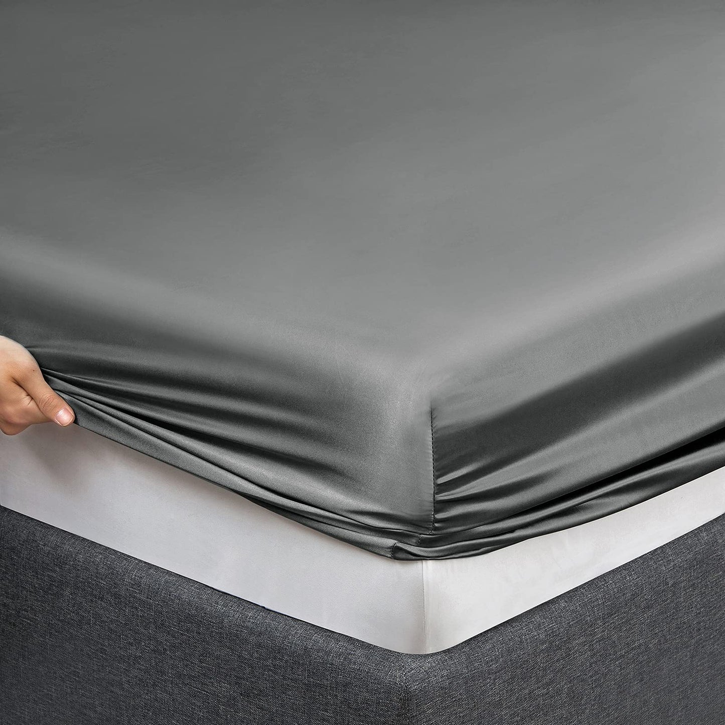 Vonty Satin Sheets Twin Silky Soft Satin Bed Sheets Forest Green Sheet Set, 1 Deep Pocket Fitted Sheet + 1 Flat Sheet + 1 Pillowcase