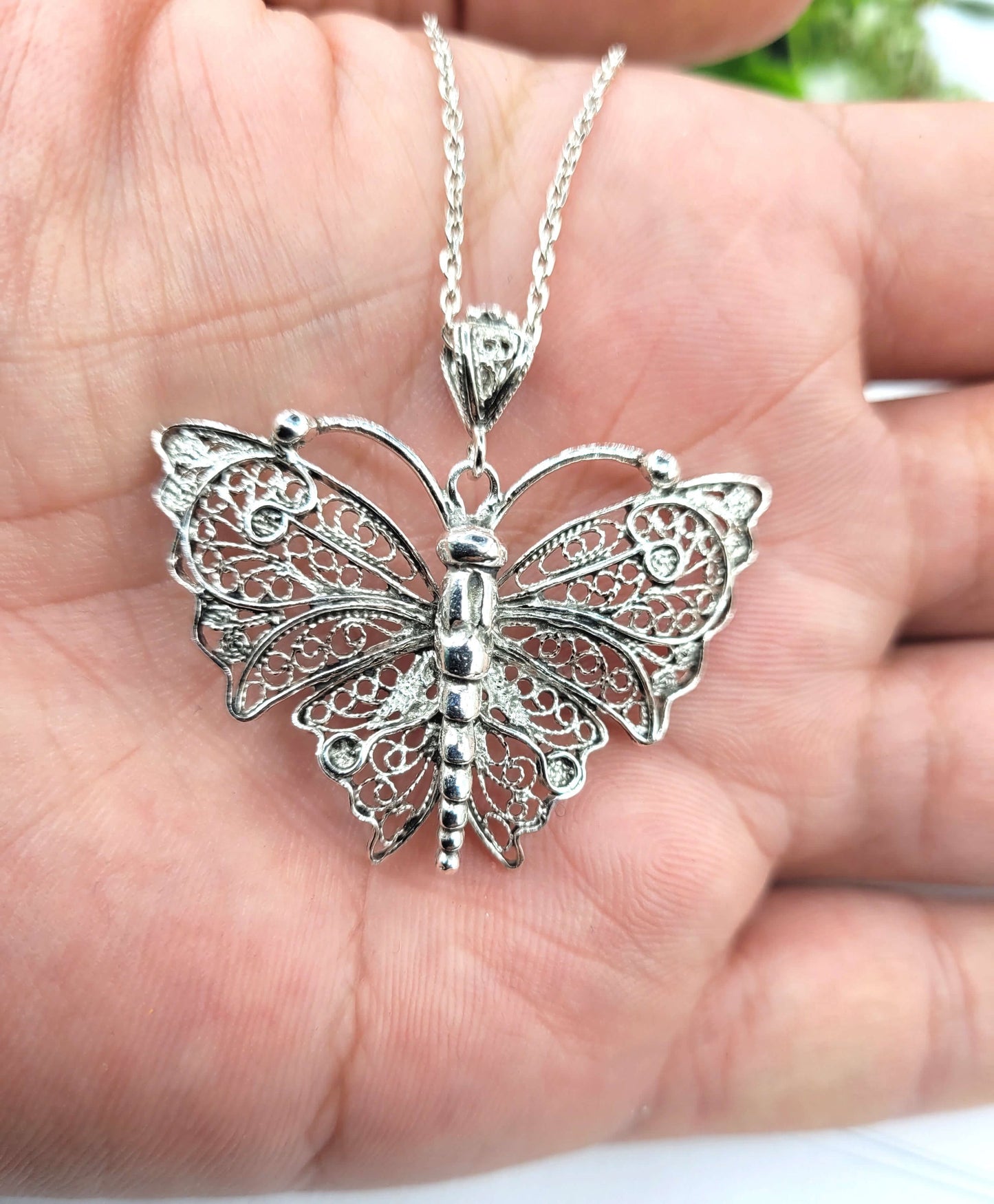 Filigree Art Butterfly Figured Women Silver Pendant Necklace