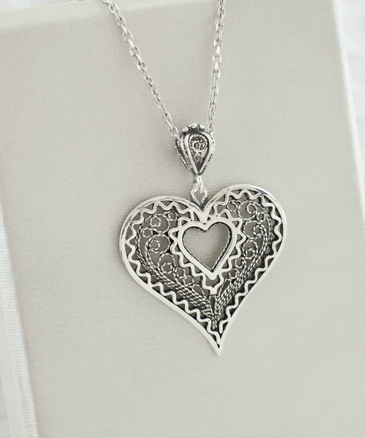 Filigree Art Heart in Heart Women Silver Pendant Necklace