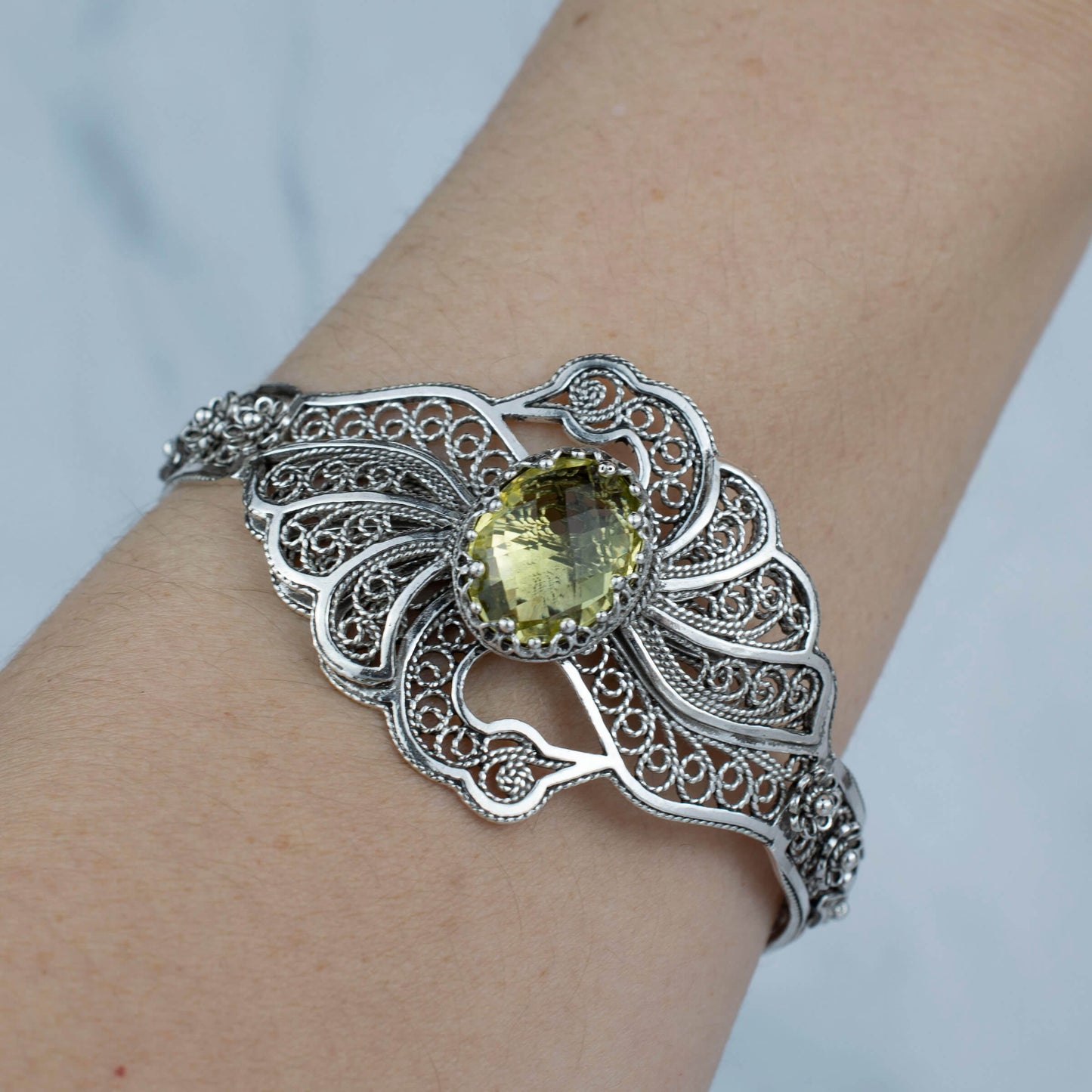 Filigree Art Lemon Quartz Gemstone Double Swan Figured Women Silver