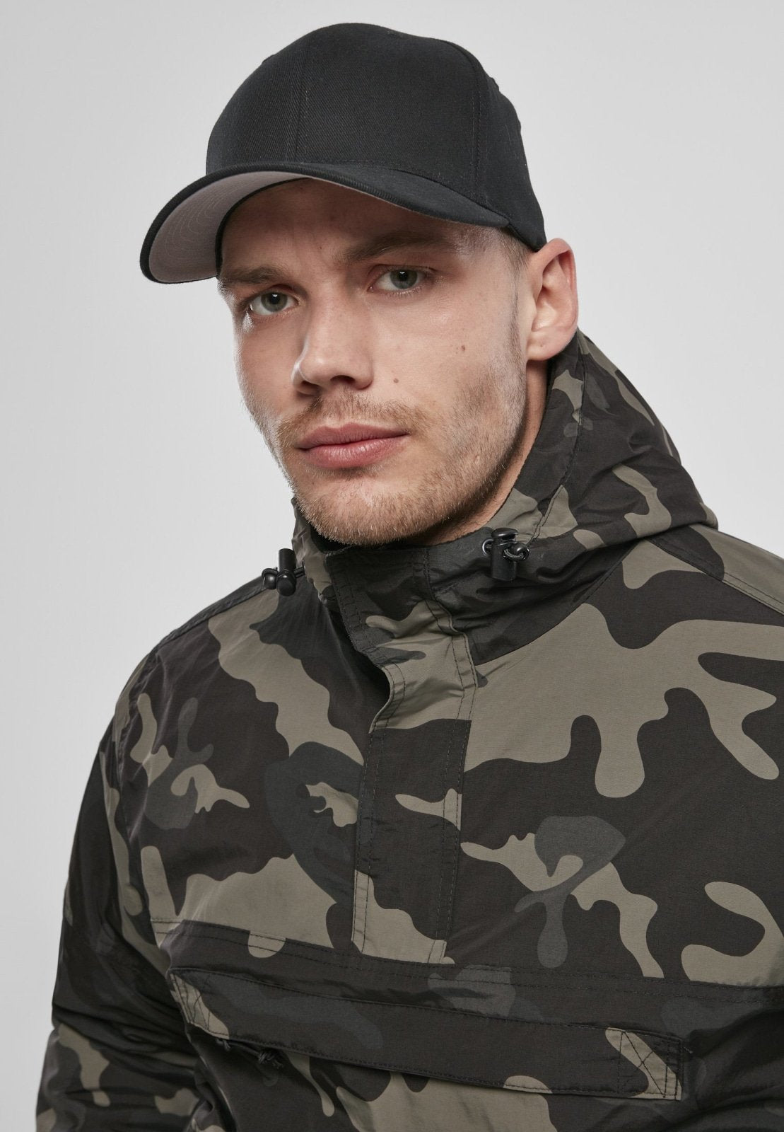 MENS OUTDOOR WINDBREAKER
