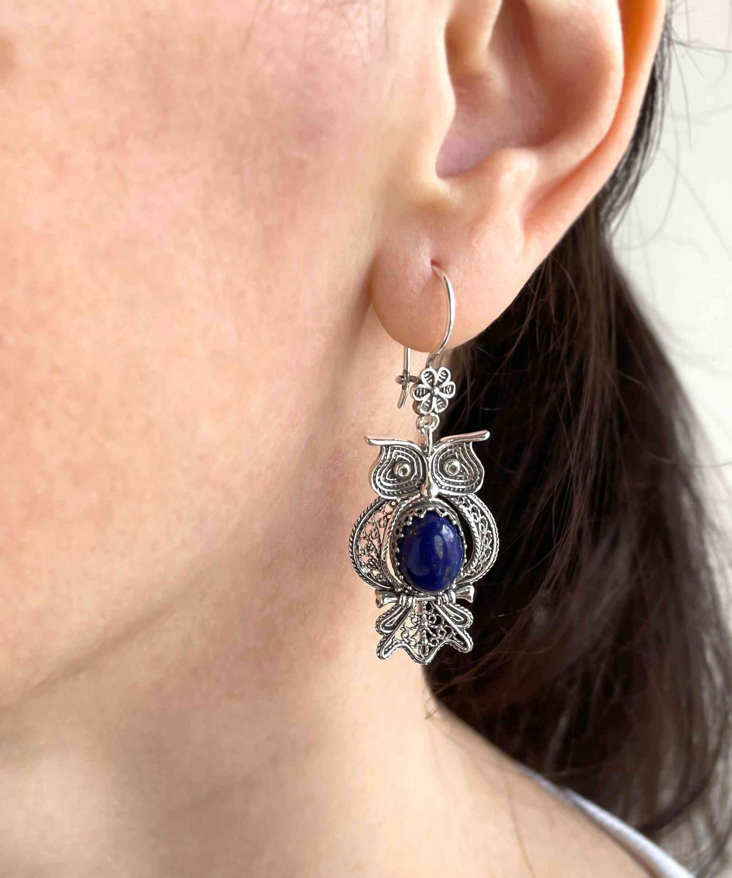 Filigree Art Owl Figured Lapis Lazuli Gemstone Women Silver Dangle