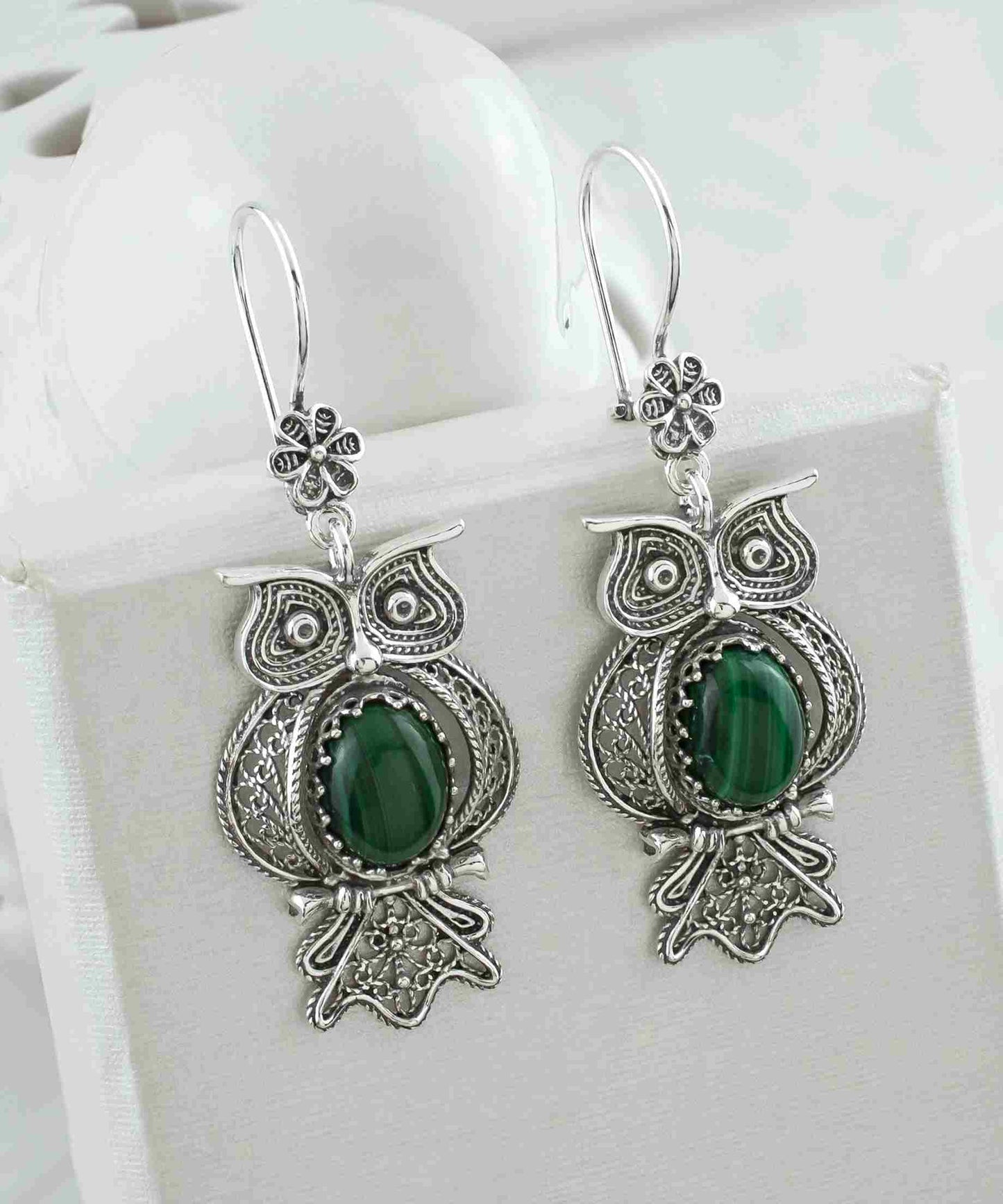 Filigree Art Owl Figured Malachite Gemstone Women Silver Dangle