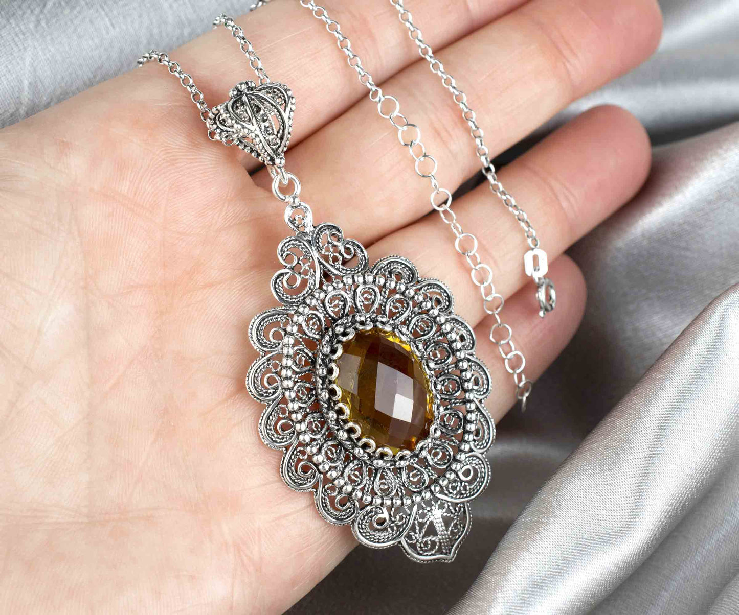 Filigree Art Alexandrite Gemstone Floral Figured Women Silver Oval
