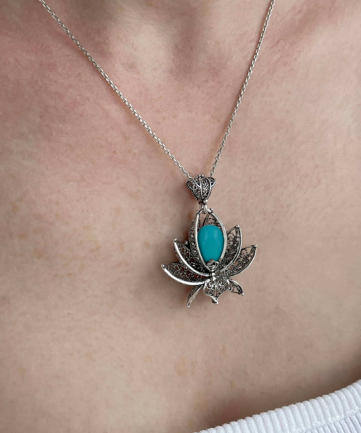Filigree Art Turquoise Gemstone 3D Lotus Flower Women Silver Pendant