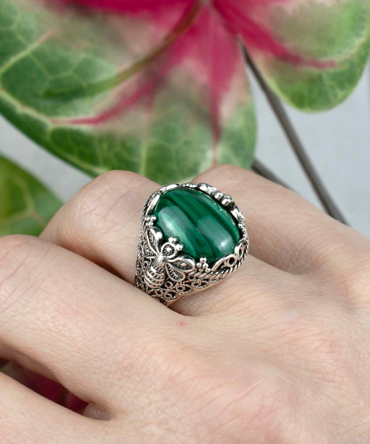 Filigree Art Bee Detailed Malachite Gemstone Women Silver Statement